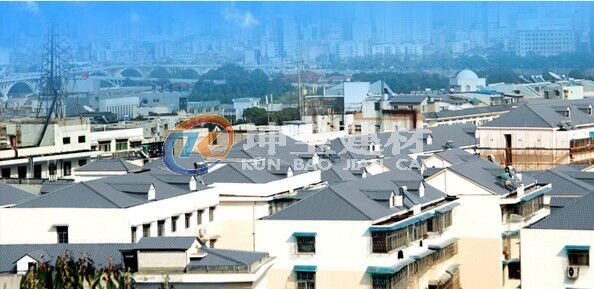 合成樹脂瓦質(zhì)輕承載力強(qiáng)，是平改坡的理想選擇